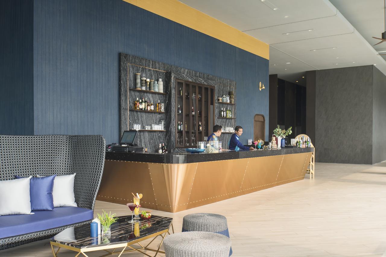 Brighton Grand Hotel Pattaya - Sha Extra Plus Eksteriør billede The bar at the 101 Skybar