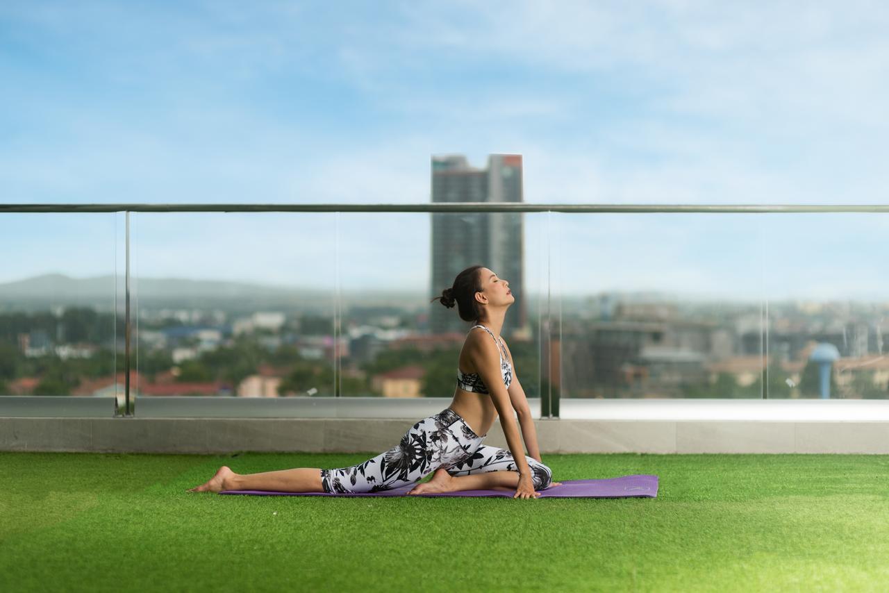 Brighton Grand Hotel Pattaya - Sha Extra Plus Eksteriør billede Bhujangasana